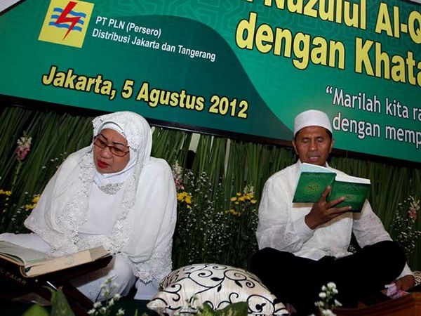 Beri Moral Anti Korupsi, Dahlan Iskan Baca Alquran