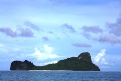 Unik! Filipina Punya Pulau Berbentuk Helikopter