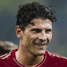 Gomez Segera Jalani Operasi