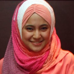 Marshanda, Bintang Cilik itu Akan Jadi Ibu