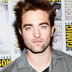 Wawancara Pertama Robert Pattinson Pasca Kristen Stewart Selingkuh