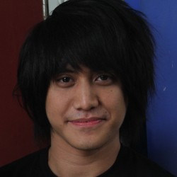 Memes Tak Ingin Kevin Buru-buru Menikah