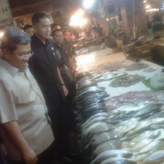 Menteri Perdagangan Pantau Harga di Pasar Kosambi