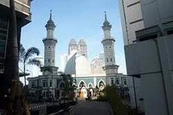 Masjid Salahuddin, Masjid Megah Hasil Iuran Pegawai Pajak Se-Indonesia