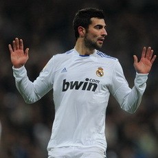 Madrid Perpanjang Kontrak Albiol