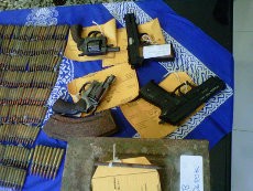 4 Pistol & 403 Peluru Disita di Depok