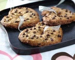 Krenyes-krenyes Renyah Cookies Cokelat