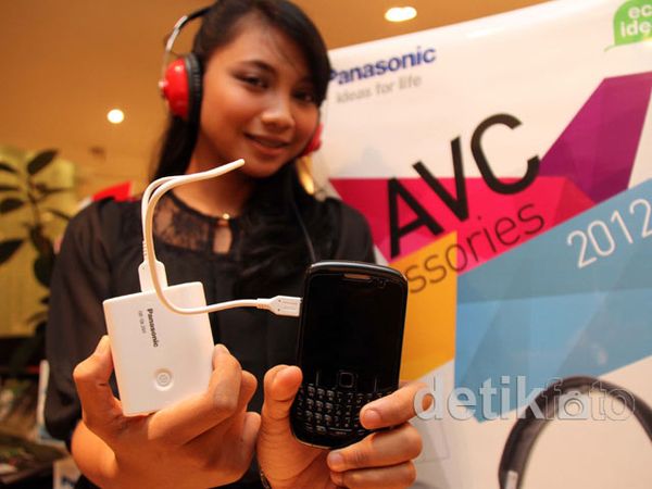 Panasonic Luncurkan Portable Charger