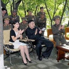 Jutaan Warga Kelaparan, Istri Pemimpin Korut Pamer Tas Christian Dior