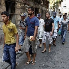 6.000 Orang Ditangkap dalam Operasi Imigran di Yunani