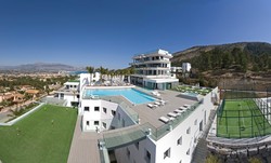 6 Destinasi Ala Superhero