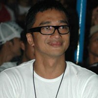 Istri Tua & Muda Dik Doank Hidup Rukun