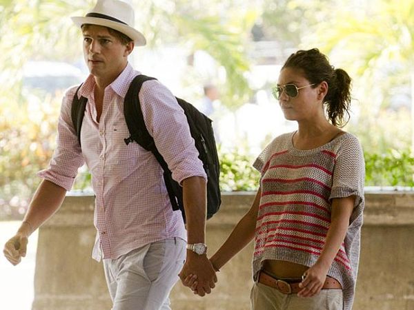 Ini Dia Foto-foto Ashton Kutcher & Mila Kunis di Bali