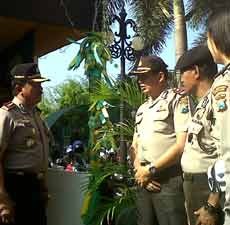 1.750 Personel Disiagakan di Surabaya Selama Lebaran