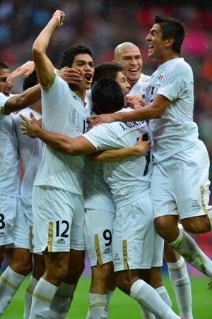 Kalahkan Jepang, Meksiko ke Final