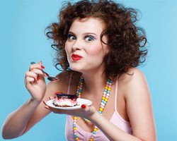 9 Makanan Terlarang untuk Dikonsumsi Sebelum Tidur