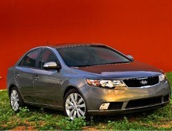 Sedan Mewah KIA Cerato Jadi Taksi