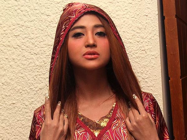 Bulan Ramadan, Dewi Persik Tak Mau Buka-bukaan