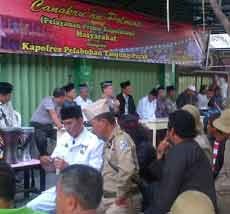 Cangkruan Polmas Bagi-bagi THR dan Ceramah Mantan Napi