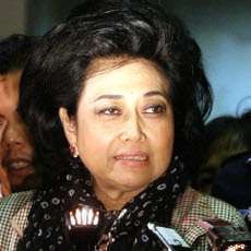 Datangi KPK, Walubi Minta Hartati Murdaya Tak Ditahan