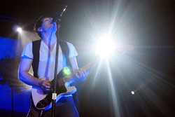 Owl City Ingin Buat Album Tema Screamo Rock