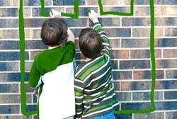 4 Perilaku Menyebalkan Anak yang Ternyata Ada Manfaatnya