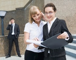 10 Tips Bagi Wanita yang Ingin Karirnya Bersinar