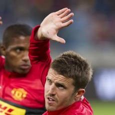 Mainkan Carrick Sebagai Bek, Fergie?