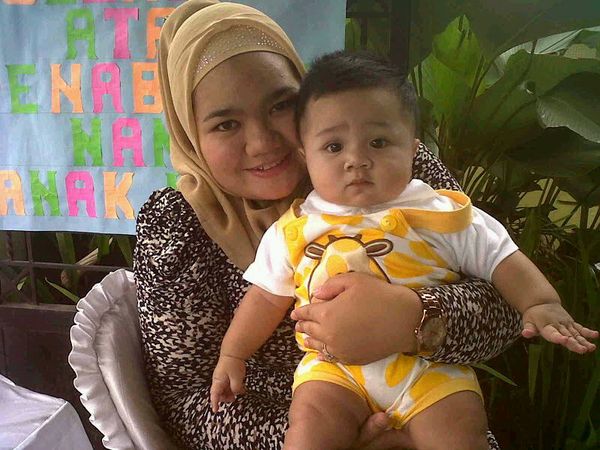 Keanu Aqhsa Sholata, 10 Bulan, Lelaki