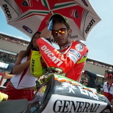 Tak Berjodoh dengan Ducati, Rossi Kembali ke Pelukan Yamaha