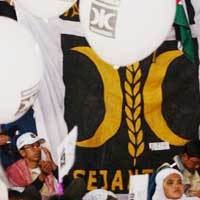 Foke-PKS, Dulu Lawan Sekarang Kawan