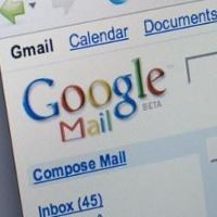 Google Sertakan Email Personal di Pencarian