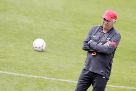Ancelotti: PSG Akan Menangi Liga Prancis