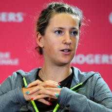 Dibekap Cedera, Azarenka Mundur