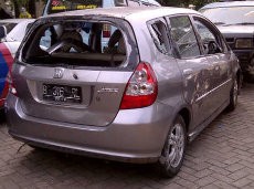 Sopir Honda Jazz Mabuk Dikejar 20-an Pemotor