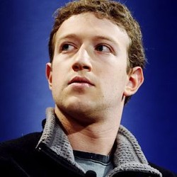 Duh, Foto Topless Mark Zuckerberg Bikin Heboh