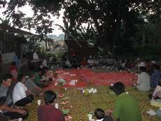 IKMI Gelar Buka Puasa Bareng Pekerja Kebun Sawit Asal RI di Malaysia