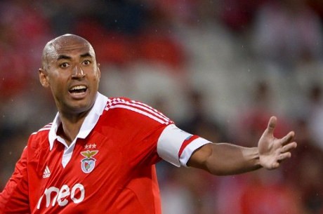 Serang Wasit, Kapten Benfica Segera Dilaporkan ke UEFA