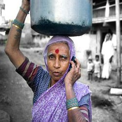 Wow! India Ingin Gratiskan Ponsel untuk Warga Miskin 