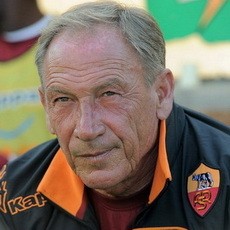 Zeman: Hukuman untuk Conte Belum Cukup