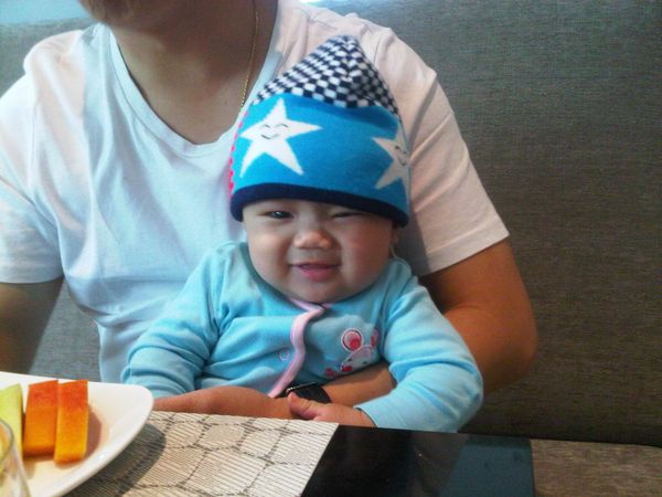 Daniel Chandra, 6 Bulan, Lelaki