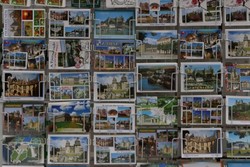 Tinggal 16 Persen Turis yang Masih Kirim Kartu Pos