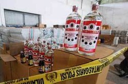 40.608 Botol Minuman Keras Ilegal Dimusnahkan