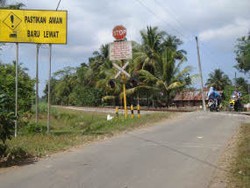 Waspadai..! 900 Perlintasan KA di Jatim Tanpa Palang Pintu