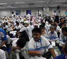 HUT ke-28, Angkasa Pura II Berikan Beasiswa Untuk Anak Yatim & Dhuafa
