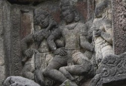 Asmara Turida: Senda Gurau dan Desahan Mesra