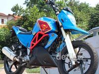 Yamaha Byson Superman