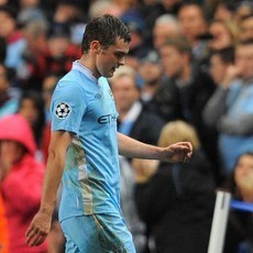 Adam Johnson dan Mancini Dikabarkan Bertengkar