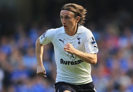 Modric Dikabarkan Kian Dekat ke Madrid