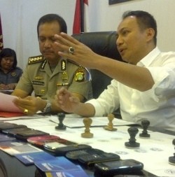 Tipu Pengusaha via Internet, Pesepakbola Asing Ditangkap